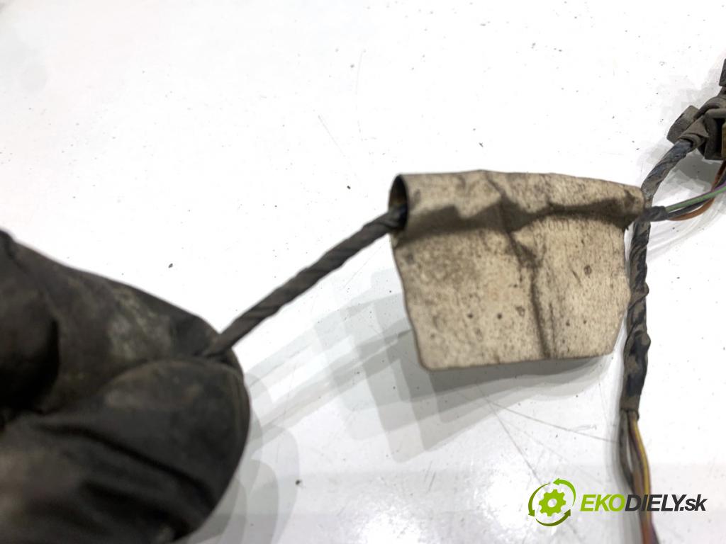 SKODA FABIA II liftback 2013 63 kW 1.2 TSI 1197 Káblovačka PDC zad