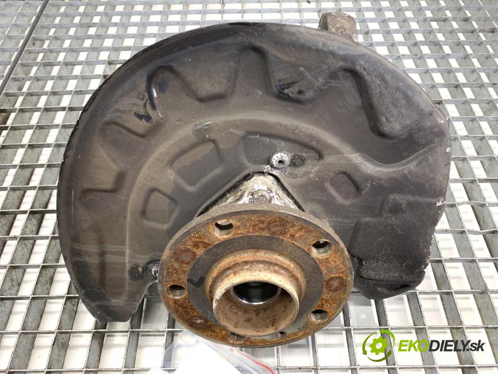 SKODA SUPERB III liftback 2018 110 kW 2.0 TDI 1968 náboj ľavy predný 