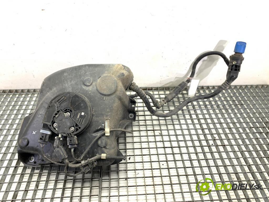 SKODA SUPERB III liftback 2018 110 kW 2.0 TDI 1968 Nádržka SCR: 5Q0131969F