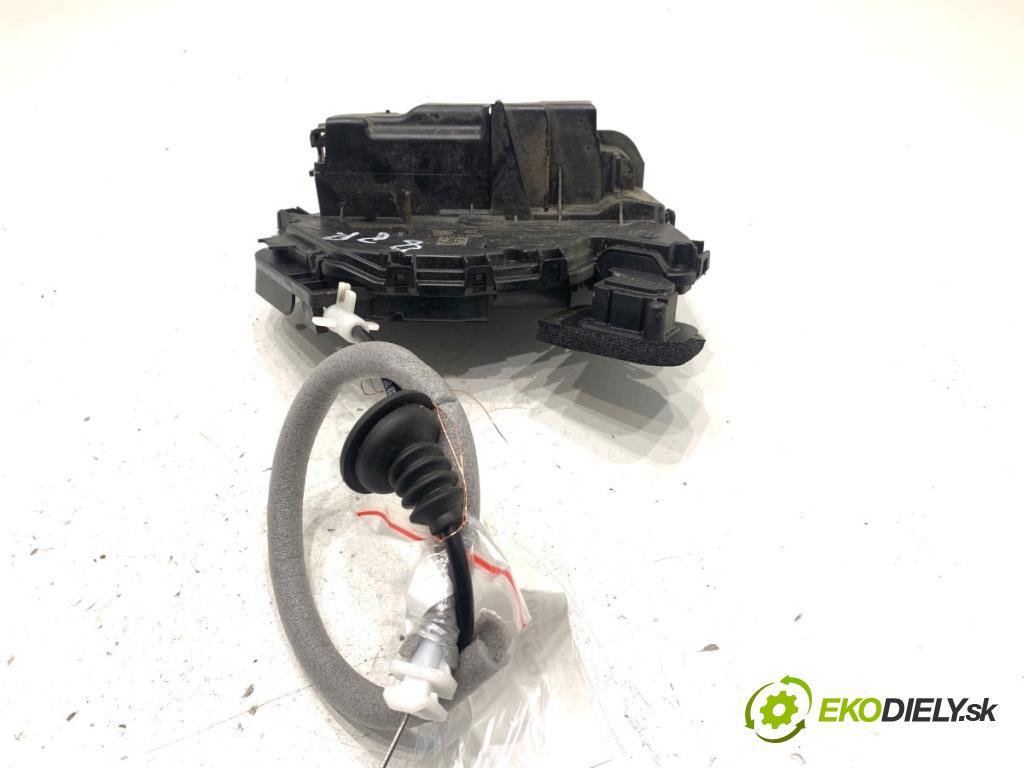 SKODA SUPERB III liftback 2018 110 kW 2.0 TDI 1968 zámok Dvere pravy predný 5TB837016A