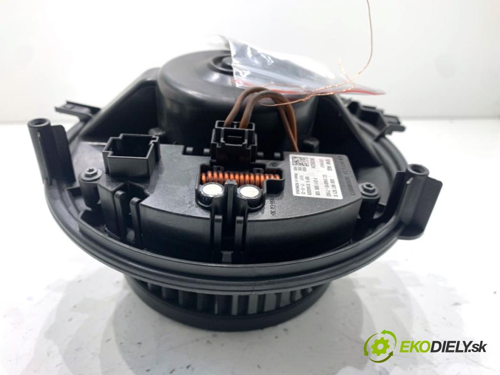 SKODA SUPERB III liftback 2018 110 kW 2.0 TDI 1968 ventilátor kúrenia 5Q0907521E