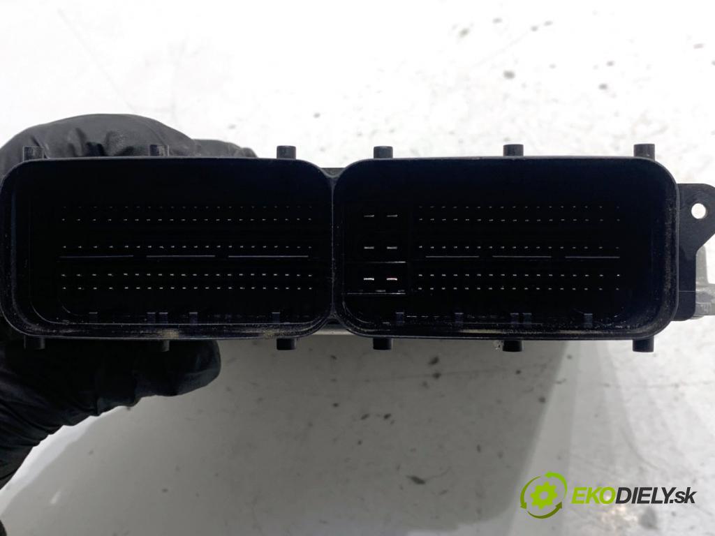 SKODA SUPERB III liftback 2018 110 kW 2.0 TDI 1968 řídící jednotka motora 04L907309P (Řídicí jednotka)