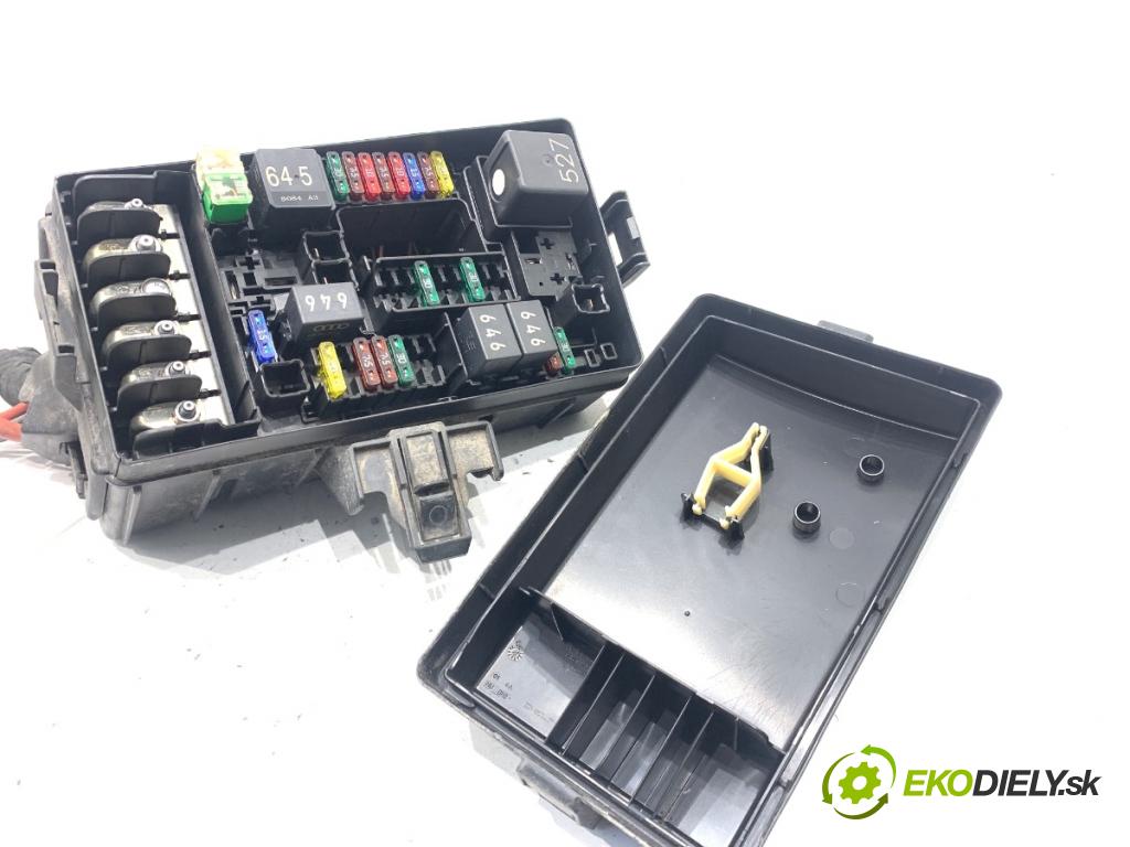 SKODA SUPERB III liftback 2018 110 kW 2.0 TDI 1968 skříňka poistková 5Q0907361D (Pojistková skříňka)