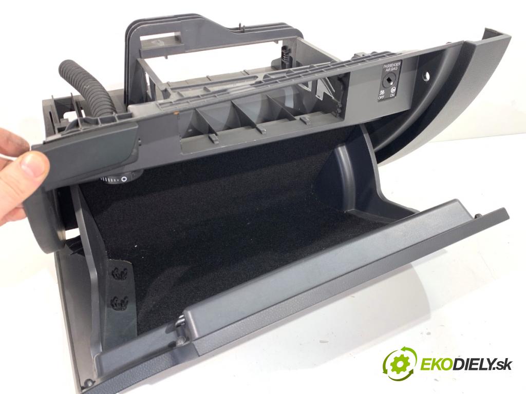 SKODA SUPERB III liftback 2018 110 kW 2.0 TDI 1968 přihrádka kastlík spolujezdce 3V1857097AL (Přihrádka (kastlík))