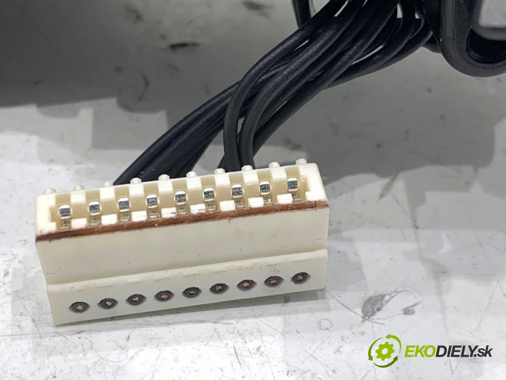 SKODA SUPERB III liftback 2018 110 kW 2.0 TDI 1968 Prepínač kombinovaný 5Q0953502AG (Prepínacie páčky pod volantom)