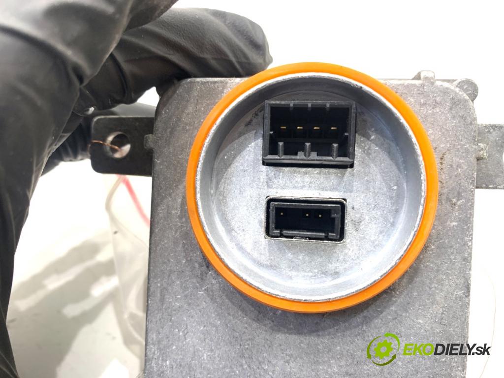 SKODA SUPERB III liftback 2018 110 kW 2.0 TDI 1968 Menič XENON 8K0941597B (Riadiaca jednotka xenónu)