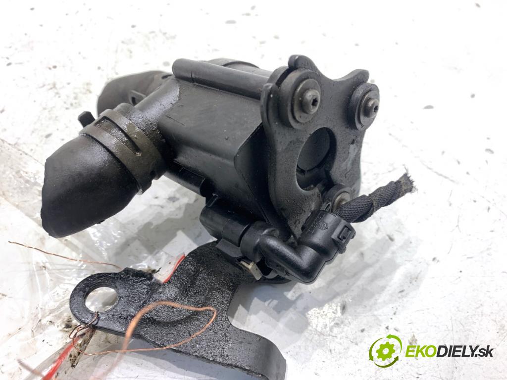 SKODA SUPERB III liftback 2018 110 kW 2.0 TDI 1968 DALŠÍ: pumpa vody 5Q0121599Q (Vodní pumpa)