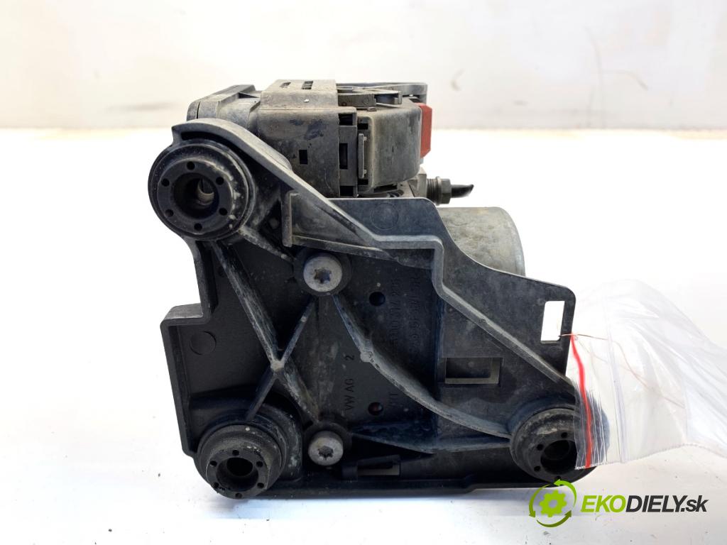 SKODA SUPERB III liftback 2018 110 kW 2.0 TDI 1968 pumpa ABS 5Q0614517CT (Pumpa ABS)