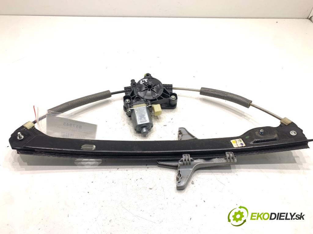 SKODA SUPERB III liftback 2018 110 kW 2.0 TDI 1968 mechanismus okna levý zadní část 5Q0959801A