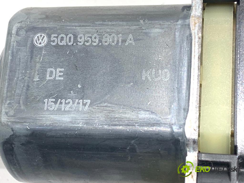 SKODA SUPERB III liftback 2018 110 kW 2.0 TDI 1968 mechanismus okna levý zadní část 5Q0959801A