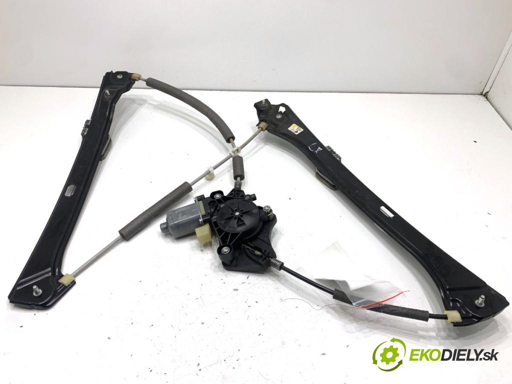 SKODA SUPERB III liftback 2018 110 kW 2.0 TDI 1968 mechanismus okna levý přední část 5Q0959801B