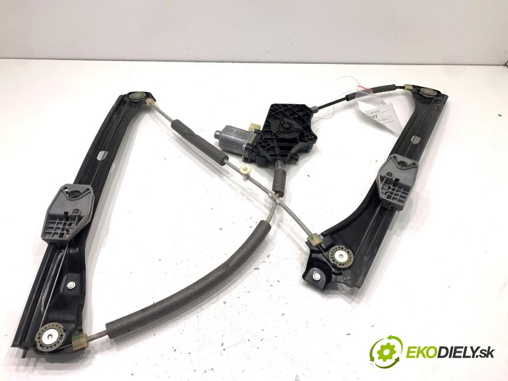 SKODA SUPERB III liftback 2018 110 kW 2.0 TDI 1968 mechanismus okna levý přední část 5Q0959801B