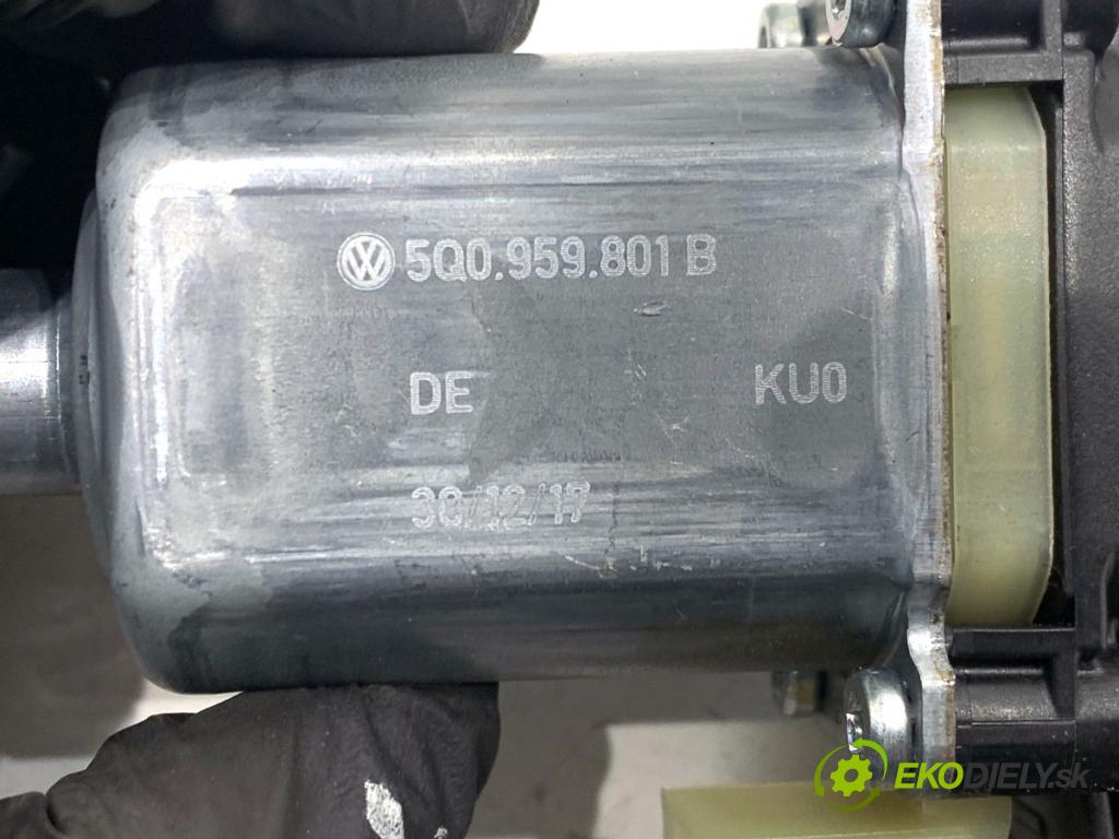 SKODA SUPERB III liftback 2018 110 kW 2.0 TDI 1968 mechanismus okna levý přední část 5Q0959801B