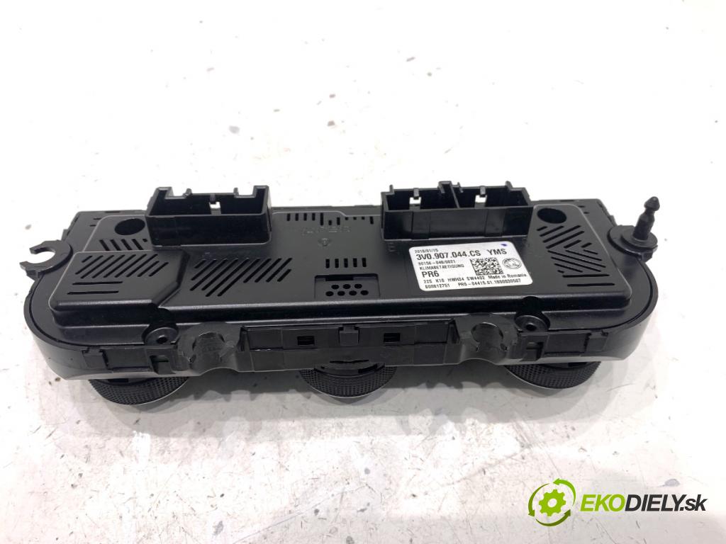 SKODA SUPERB III liftback 2018 110 kW 2.0 TDI 1968 Panel ovládania kúrenia 3V0907044CS (Prepínacie páčky pod volantom)
