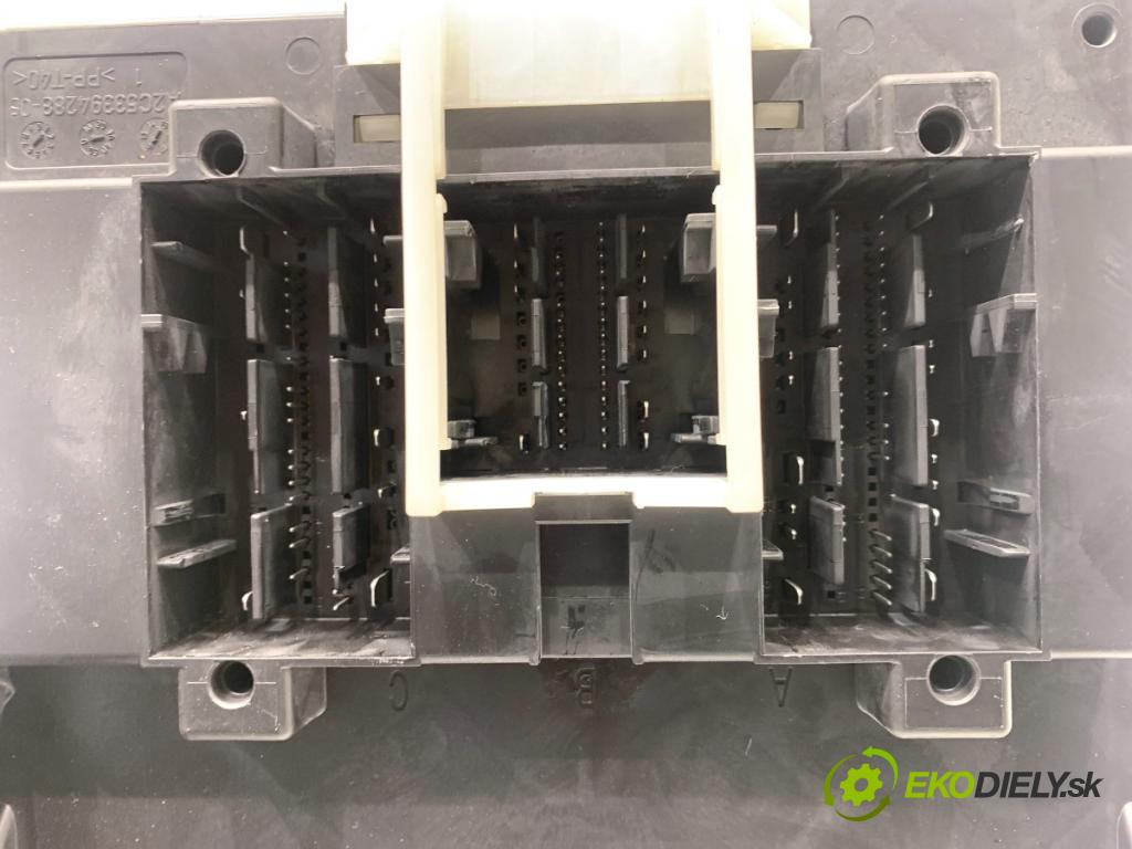 SKODA SUPERB III liftback 2018 110 kW 2.0 TDI 1968 Modul komfortu 5Q0937084CQ (Modul komfortu)