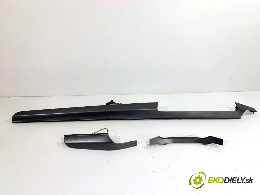 SKODA SUPERB III liftback 2018 110 kW 2.0 TDI 1968 lišty kryt 3V1858418 3V1858415 (Lišta)