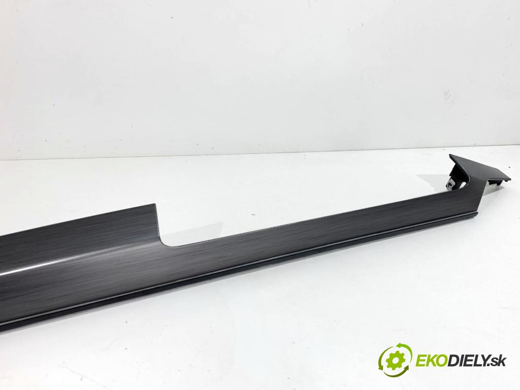 SKODA SUPERB III liftback 2018 110 kW 2.0 TDI 1968 lišty kryt 3V1858418 3V1858415 (Lišta)