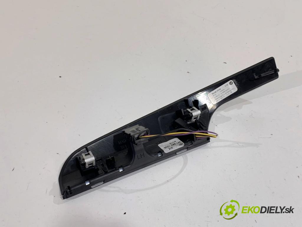 SKODA SUPERB III liftback 2018 110 kW 2.0 TDI 1968 lišty kryt 3V1858418 3V1858415 (Lišta)