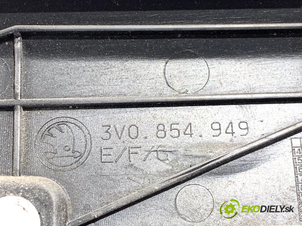 SKODA SUPERB III liftback 2018 110 kW 2.0 TDI 1968 Lišta Dvere ľavy zad 3V0854949