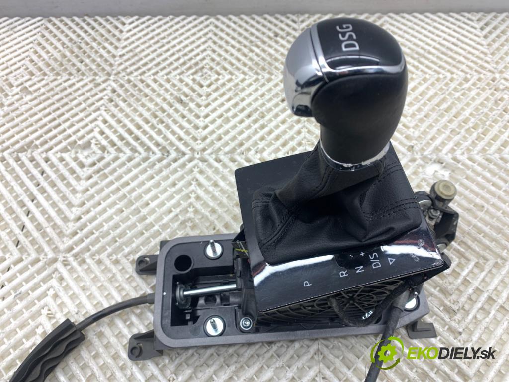 SKODA SUPERB III liftback 2018 110 kW 2.0 TDI 1968 Kulisa 3Q1713023AD (Rýchlostná páka (kulisa))