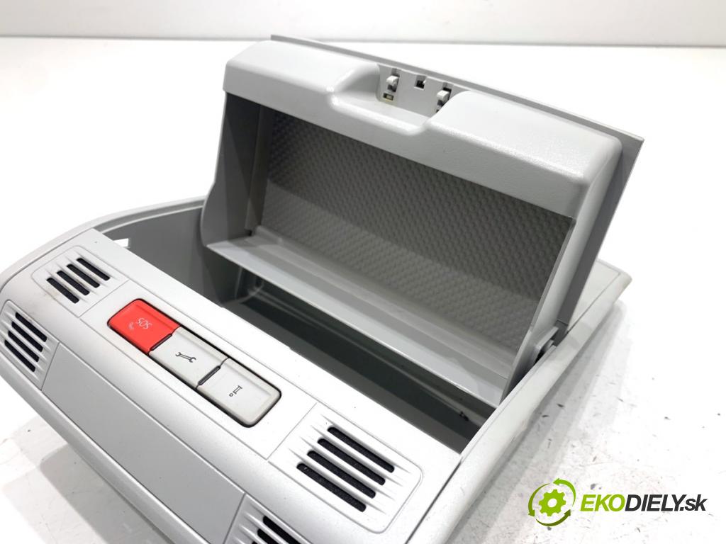 SKODA SUPERB III liftback 2018 110 kW 2.0 TDI 1968 Svetlo stropné 3V0868837B