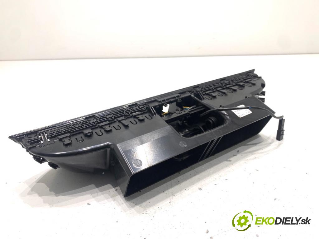 SKODA SUPERB III liftback 2018 110 kW 2.0 TDI 1968 Mriežky kúrenia predný 3V0820951D