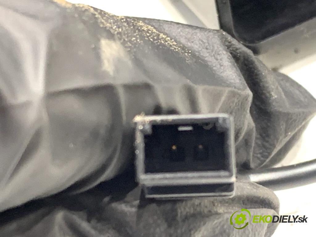 SKODA SUPERB III liftback 2018 110 kW 2.0 TDI 1968 Mriežky kúrenia predný 3V0820951D