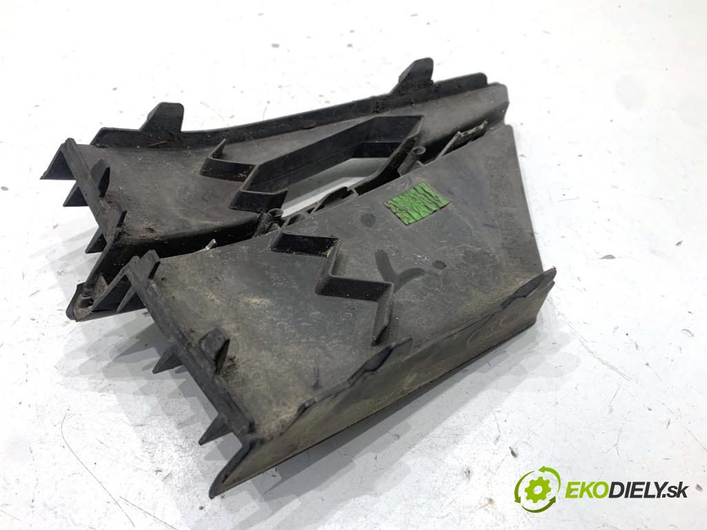 SKODA SUPERB III liftback 2018 110 kW 2.0 TDI 1968 Mriežky nárazníka ľavy predný