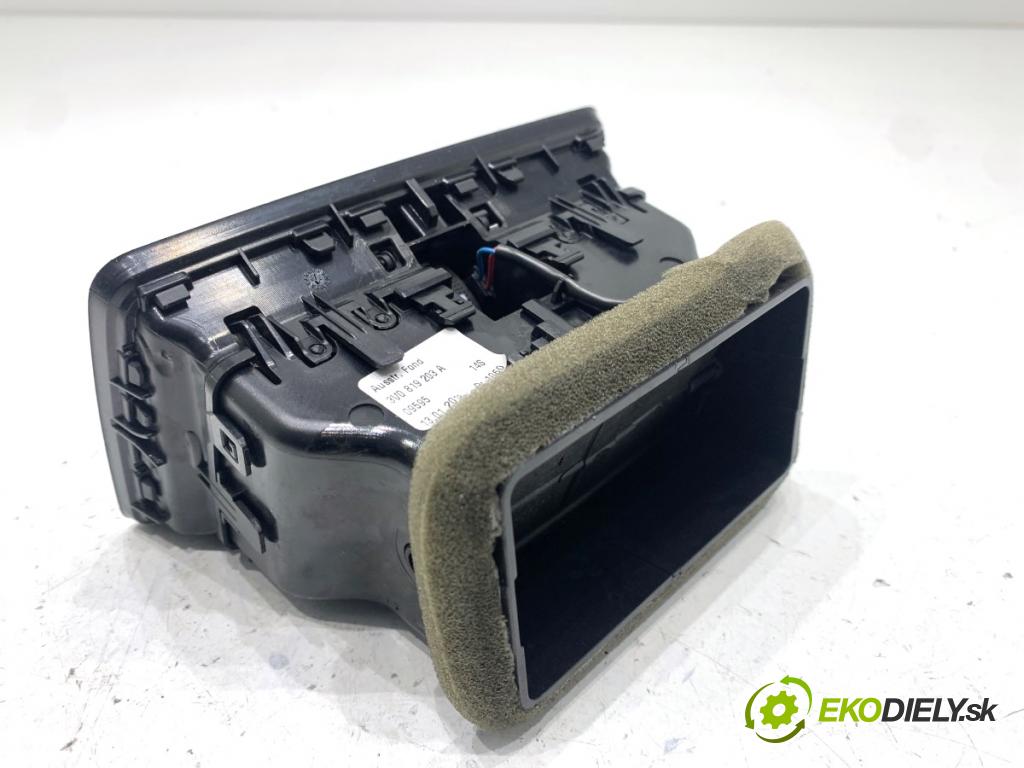 SKODA SUPERB III liftback 2018 110 kW 2.0 TDI 1968 mří topení zadní část 3V0819203A