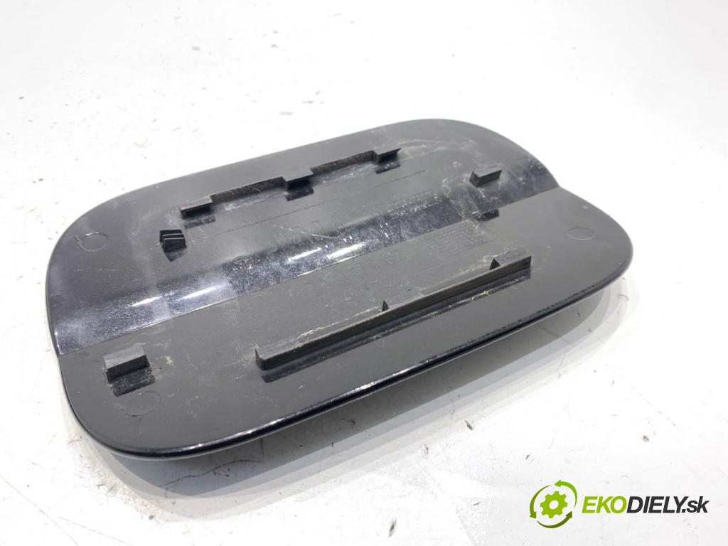 SKODA SUPERB III liftback 2018 110 kW 2.0 TDI 1968 Dvierka nádrže paliva 3V5809909 (Kľučka dverí ostatné)