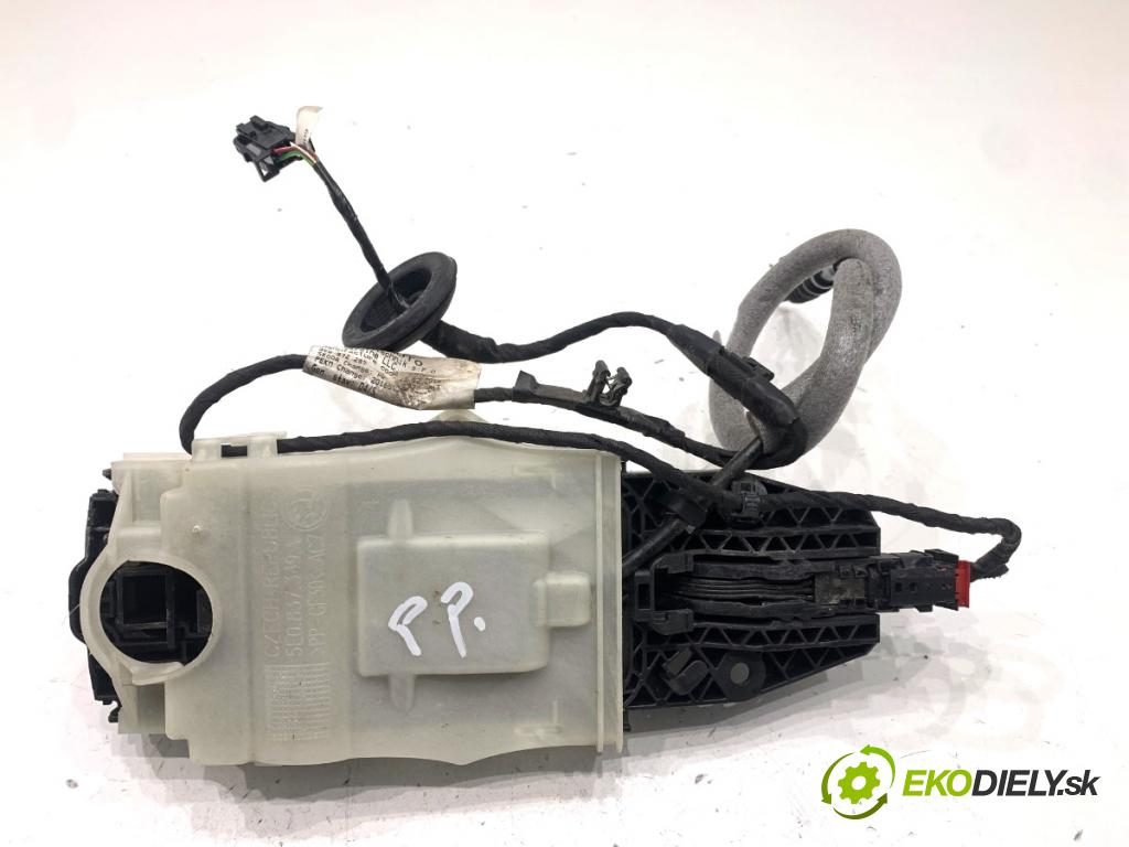 SKODA SUPERB III liftback 2018 110 kW 2.0 TDI 1968 Kľučka vonkajšia pravy predný 7P6839885