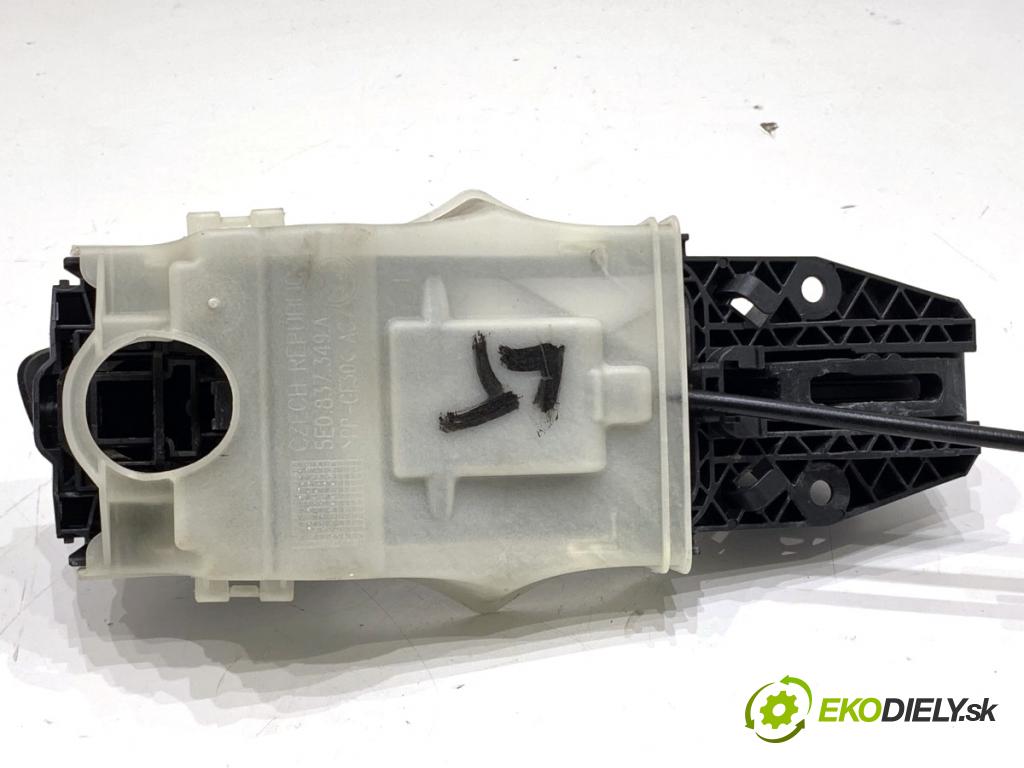 SKODA SUPERB III liftback 2018 110 kW 2.0 TDI 1968 Kľučka vonkajšia ľavy zad 5E0837349A