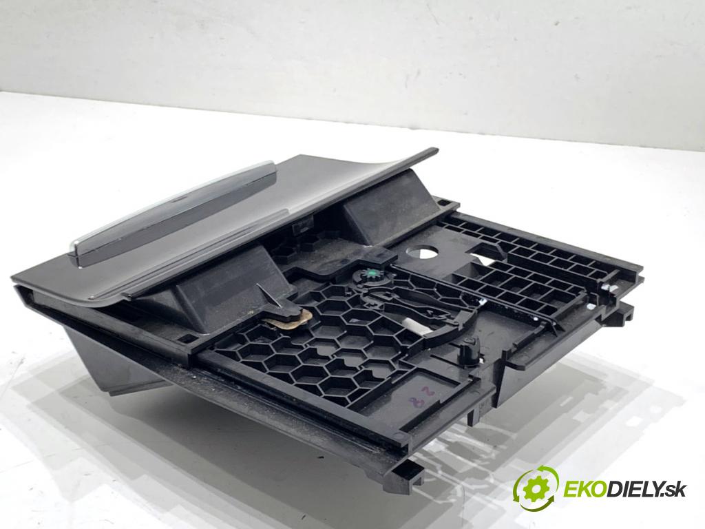 SKODA SUPERB III liftback 2018 110 kW 2.0 TDI 1968 Popolník 3V1857962A