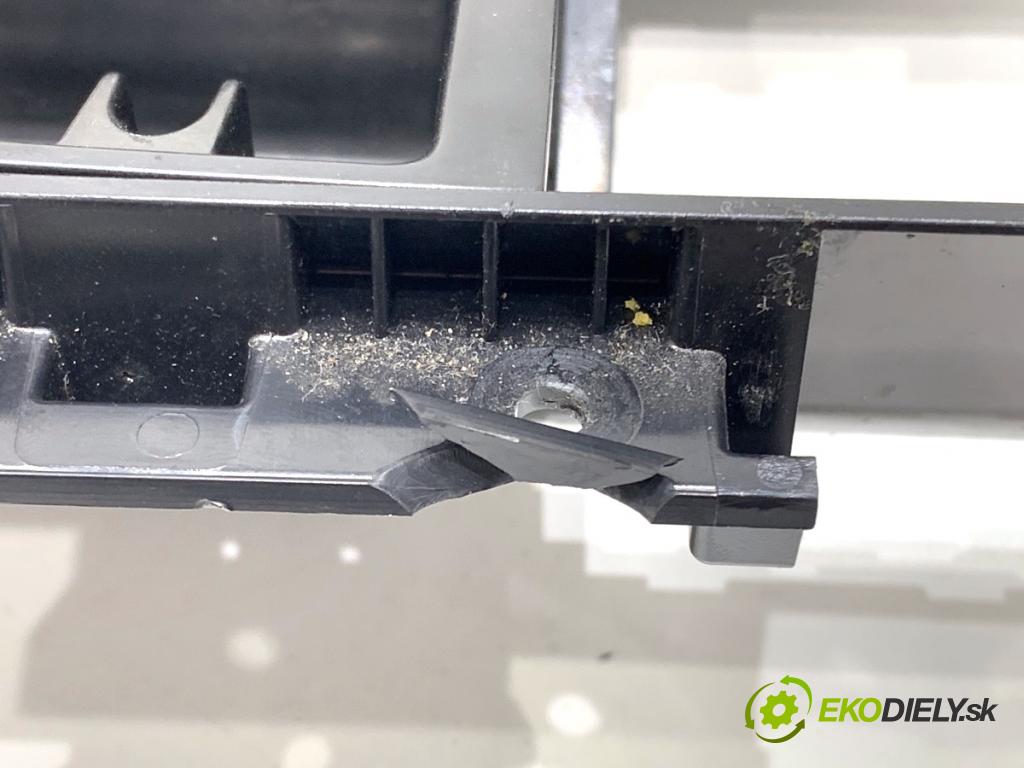 SKODA SUPERB III liftback 2018 110 kW 2.0 TDI 1968 Popolník 3V1857962A