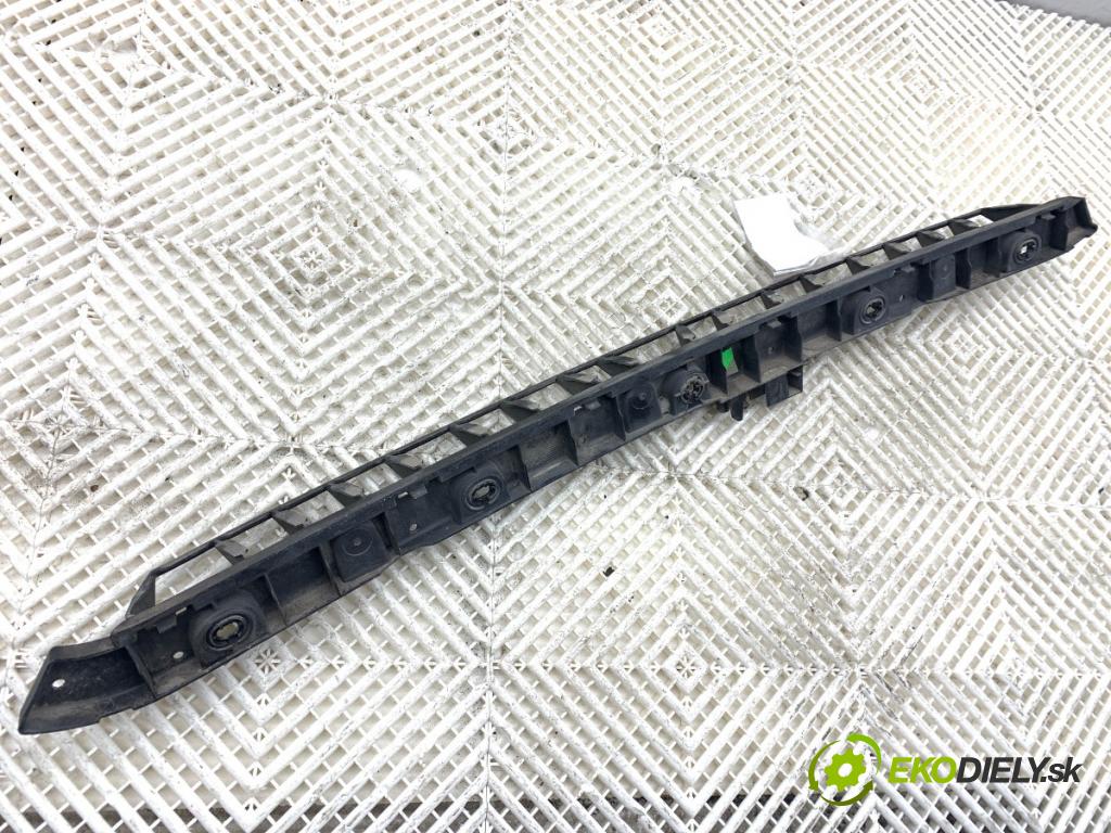 SKODA SUPERB III liftback 2018 110 kW 2.0 TDI 1968 Úchyt nárazníka zad stredový 3V5807863