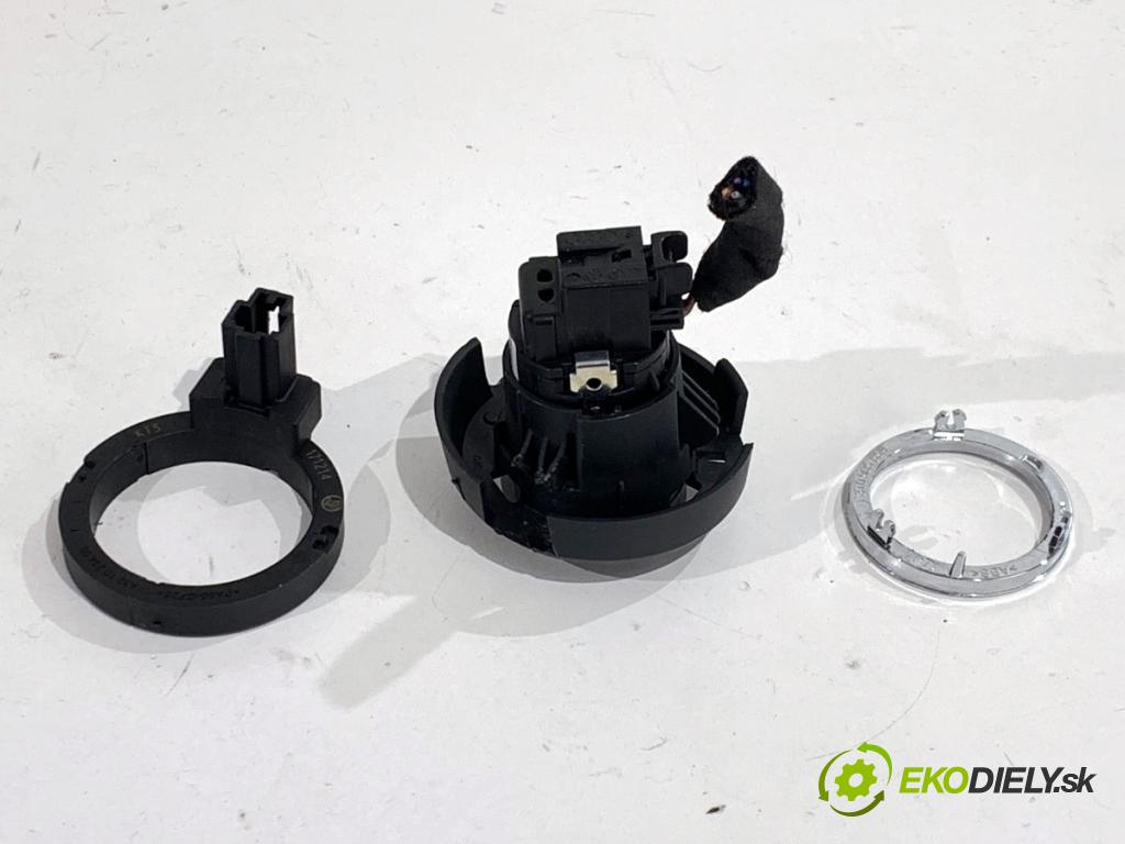 SKODA SUPERB III liftback 2018 110 kW 2.0 TDI 1968 vypínač ZAPALOVANIE: START/STOP