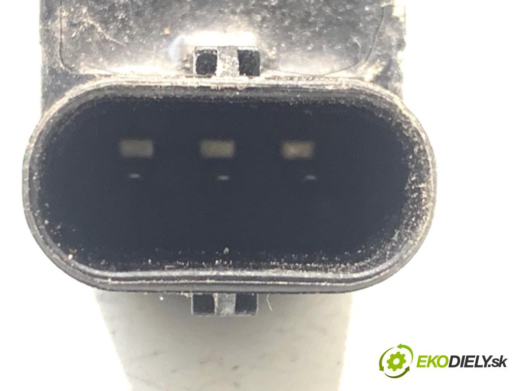 SKODA SUPERB III liftback 2018 110 kW 2.0 TDI 1968 Snímač PDC 5Q0919275C