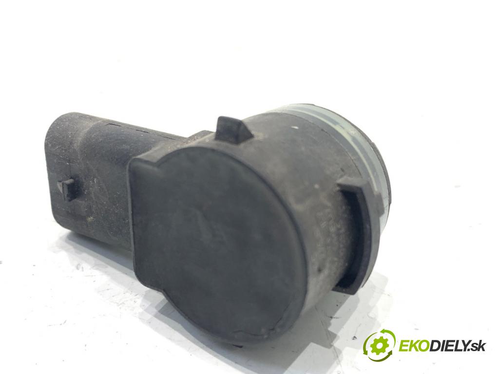 SKODA SUPERB III liftback 2018 110 kW 2.0 TDI 1968 Snímač PDC 5Q0919275B