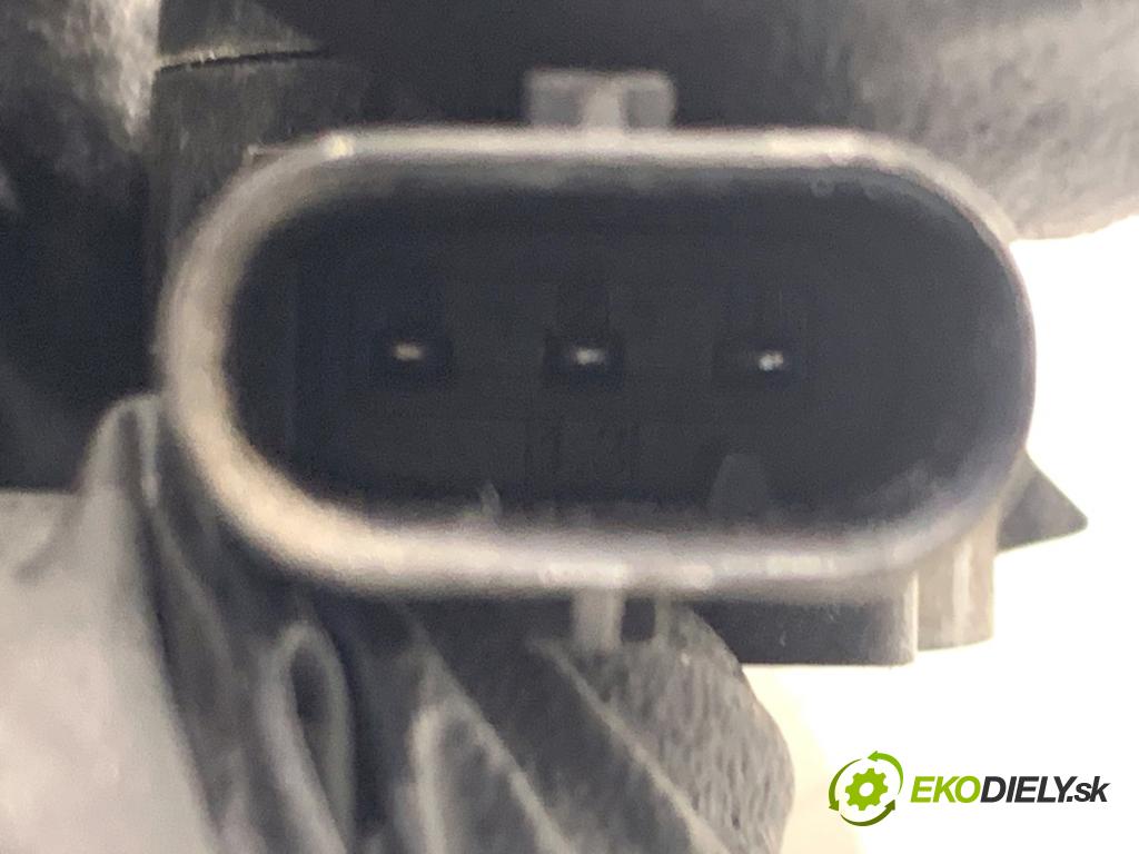 SKODA SUPERB III liftback 2018 110 kW 2.0 TDI 1968 Snímač PDC 5Q0919275B