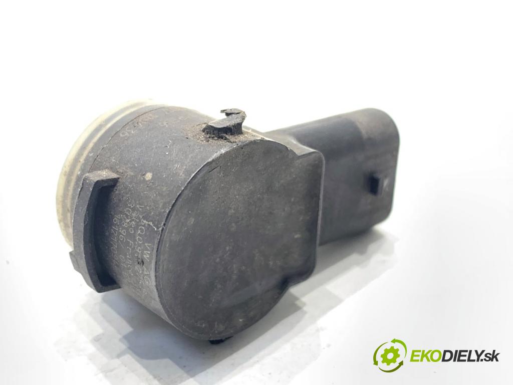 SKODA SUPERB III liftback 2018 110 kW 2.0 TDI 1968 Snímač PDC 5Q0919275B