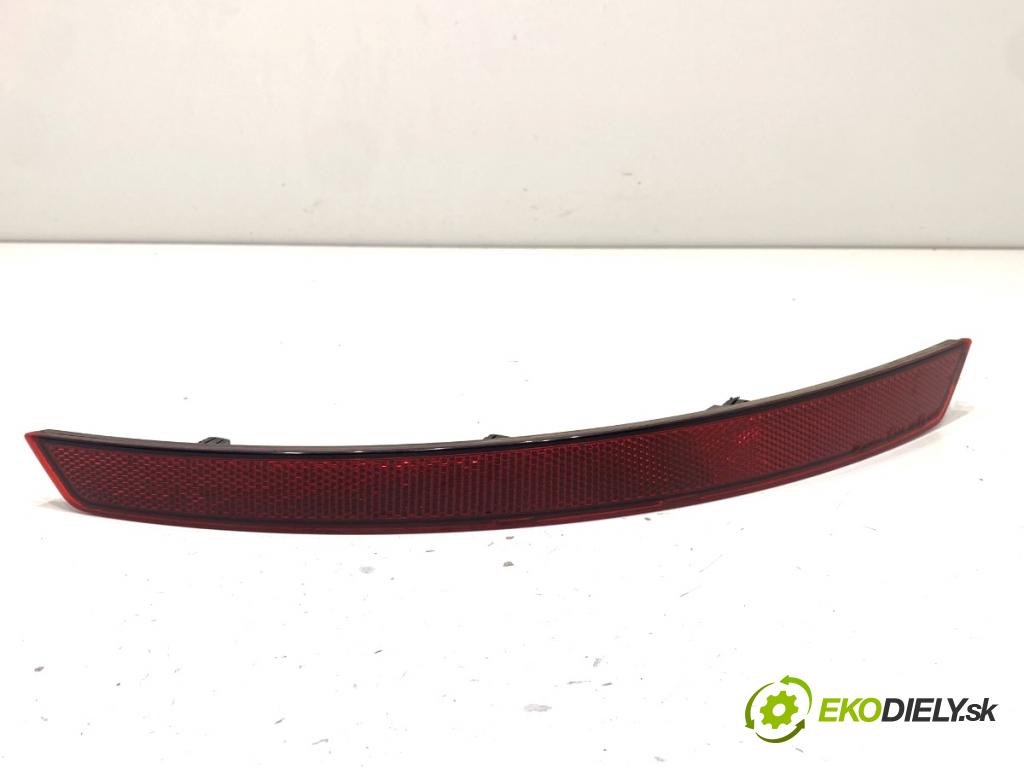 SKODA SUPERB III liftback 2018 110 kW 2.0 TDI 1968 reflexní nárazníka pravý zadní část 3V5945106