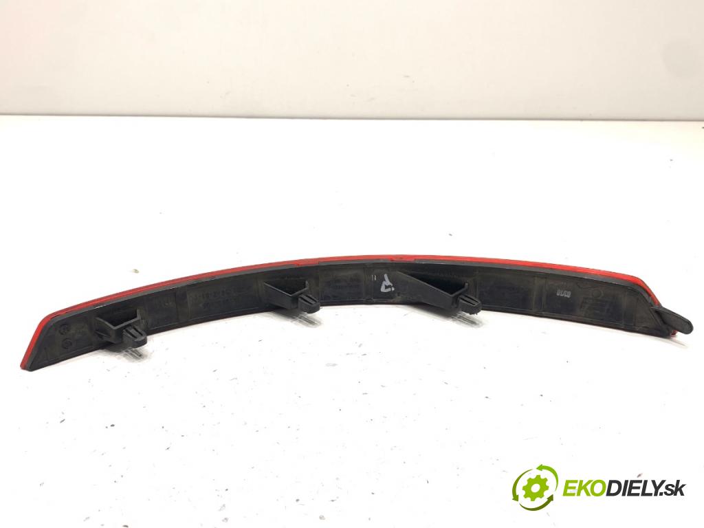 SKODA SUPERB III liftback 2018 110 kW 2.0 TDI 1968 reflexní nárazníka pravý zadní část 3V5945106