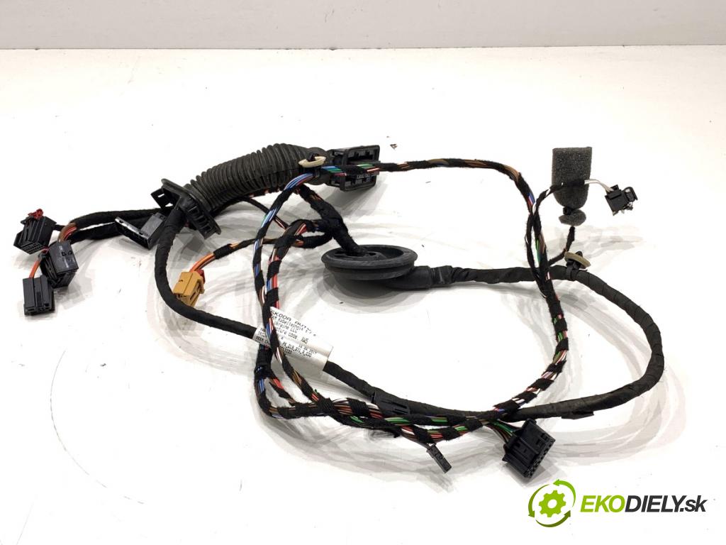 SKODA SUPERB III liftback 2018 110 kW 2.0 TDI 1968 káblovačka dveře zadní část pravý 3V0971694AK