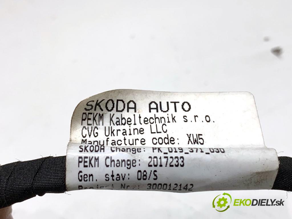 SKODA SUPERB III liftback 2018 110 kW 2.0 TDI 1968 káblovačka dveře zadní část levý 3V0971693AK