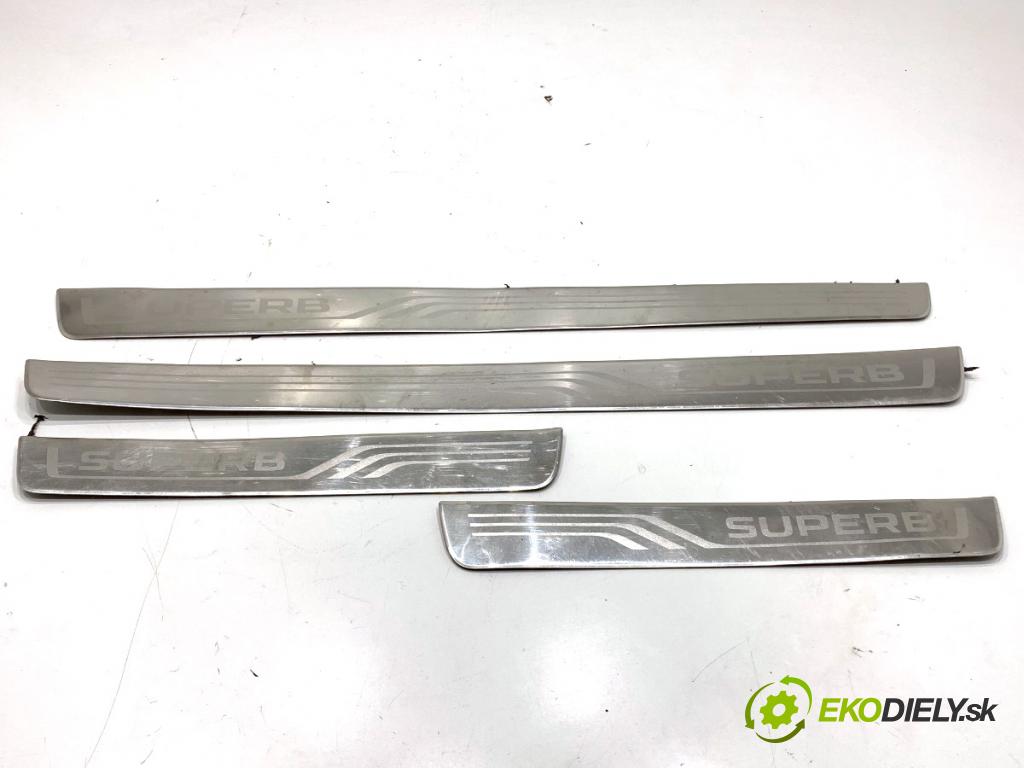 SKODA SUPERB III liftback 2018 110 kW 2.0 TDI 1968 lišty gumy pedálu PROGOWE 3V0853558D 3V0853814D