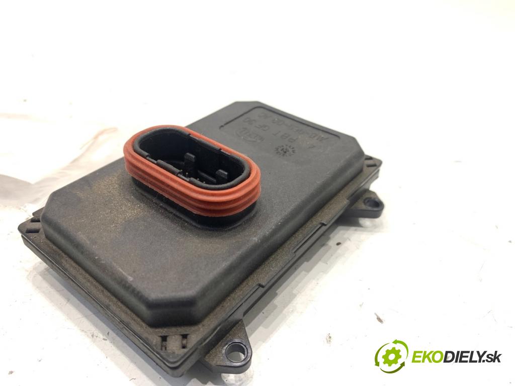 SKODA SUPERB III liftback 2018 110 kW 2.0 TDI 1968 Modul uhlu svetla 8U0941329