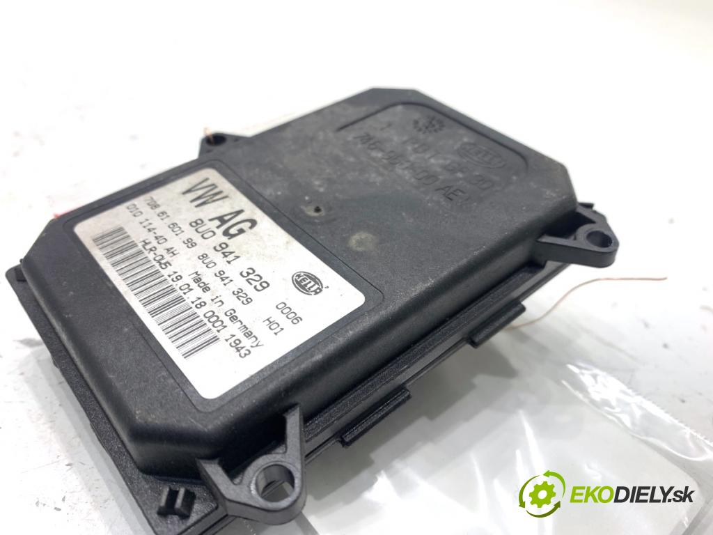 SKODA SUPERB III liftback 2018 110 kW 2.0 TDI 1968 Modul uhlu svetla 8U0941329