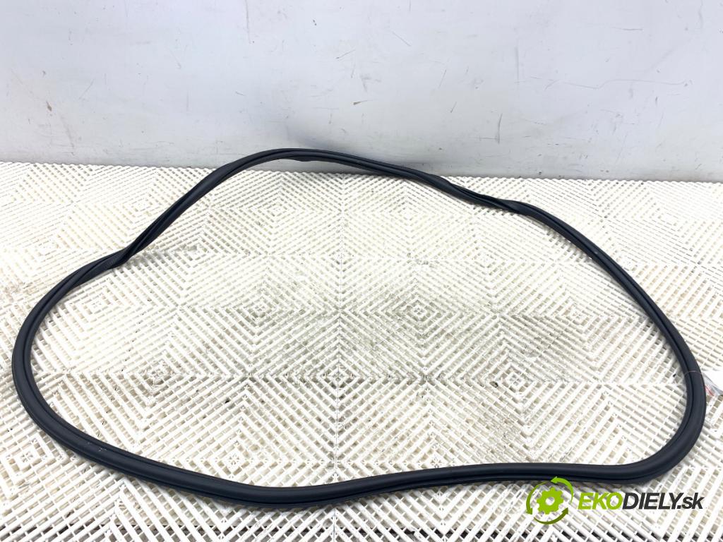 SKODA SUPERB III liftback 2018 110 kW 2.0 TDI 1968 těsnění dveře přední část pravá 3V0867366B