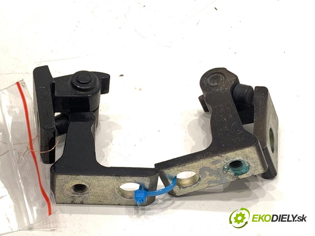 SKODA SUPERB III liftback 2018 110 kW 2.0 TDI 1968 závesky Dvere predný ľave 8X0831403E