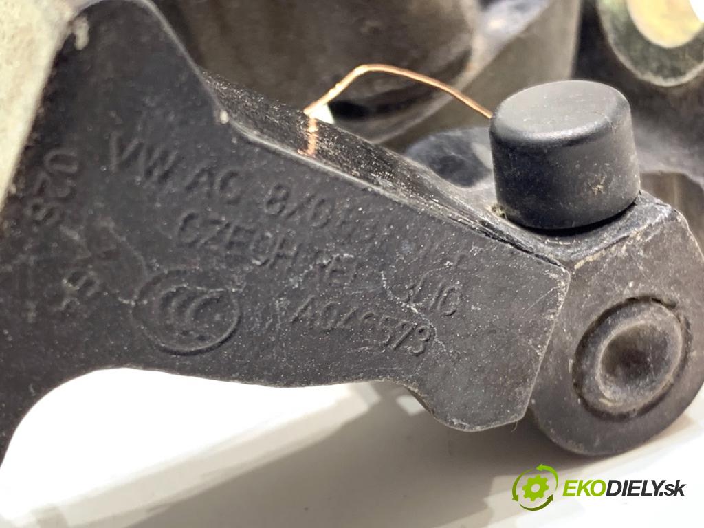 SKODA SUPERB III liftback 2018 110 kW 2.0 TDI 1968 závěsky dveře přední část pravé 8X0831403A